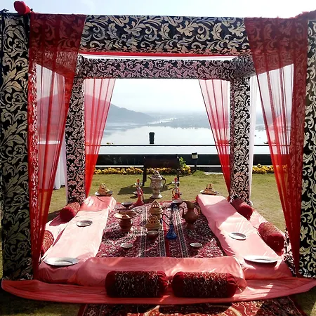 Taj Dal View Srinagar 